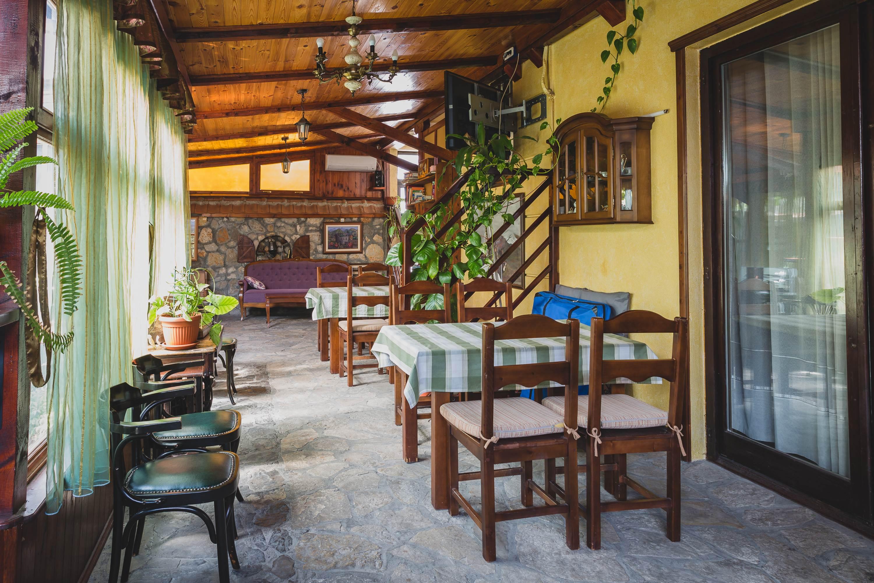 Hotel Ambiente بودغوريتْسا المظهر الخارجي الصورة