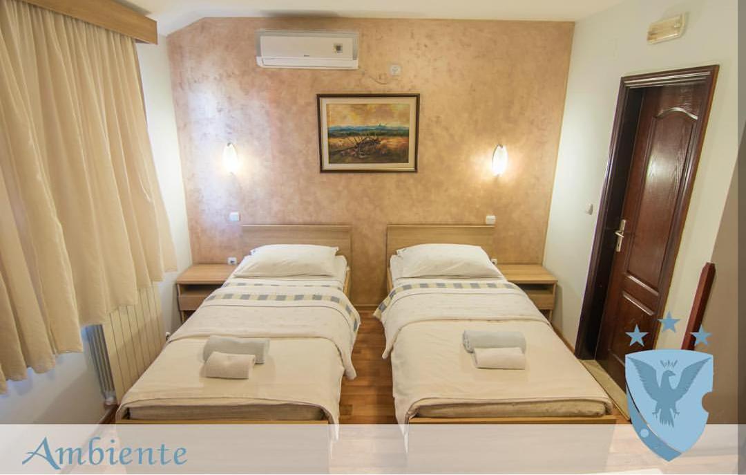 Hotel Ambiente بودغوريتْسا المظهر الخارجي الصورة
